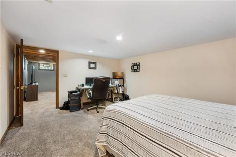 11599 Hoover Avenue NW Uniontown OH 44685