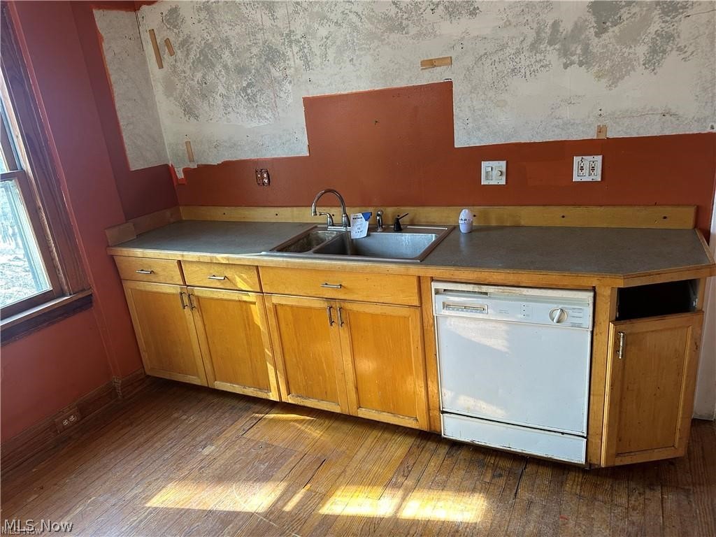 19201 Shawnee Road Euclid OH 44117