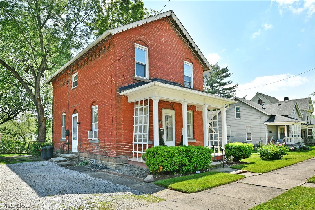 315 W Park Avenue Niles OH 44446