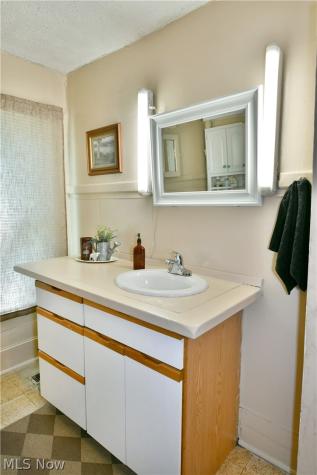 315 W Park Avenue Niles OH 44446