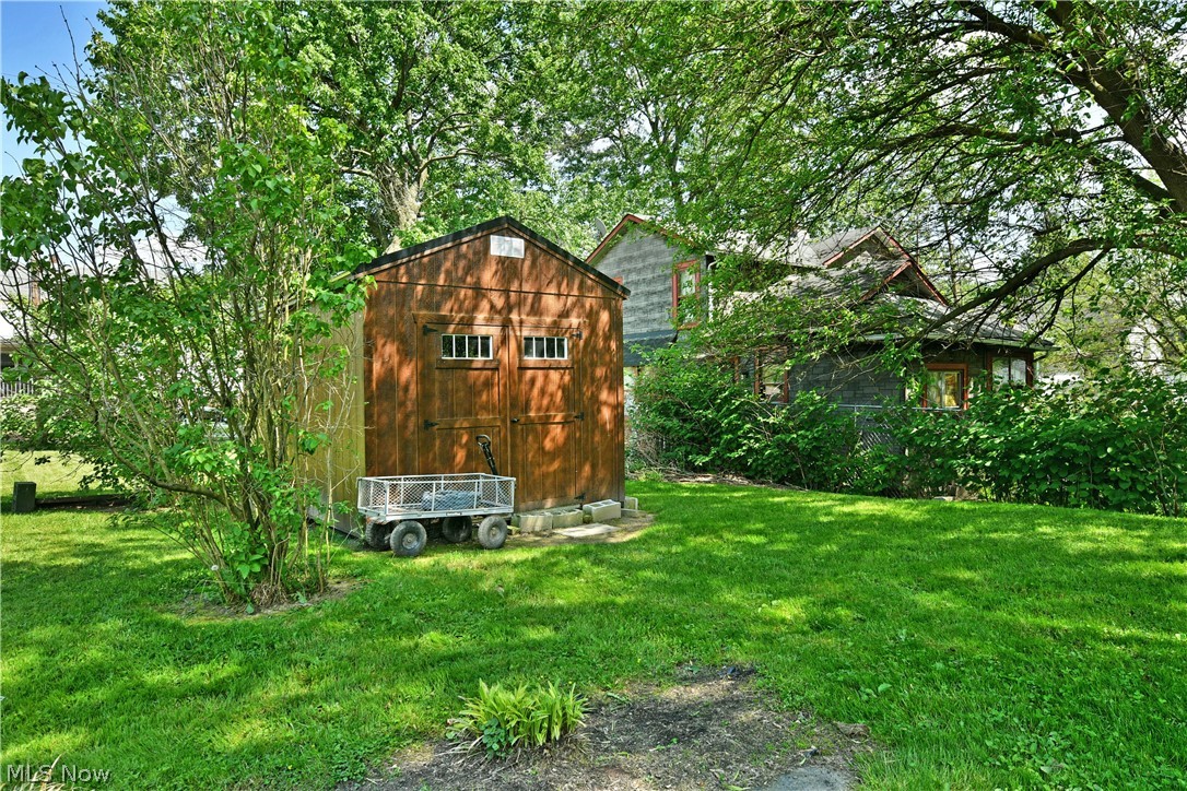315 W Park Avenue Niles OH 44446
