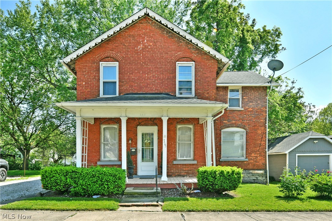 315 W Park Avenue Niles OH 44446