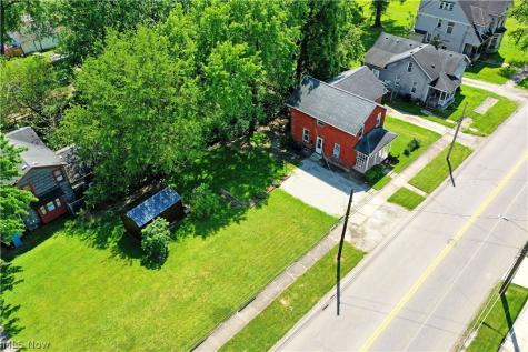 315 W Park Avenue Niles OH 44446