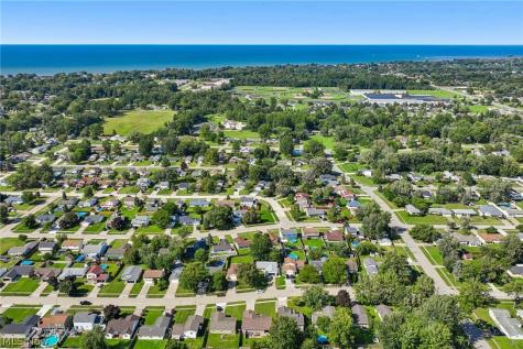 2711 W 39th Street Lorain OH 44053