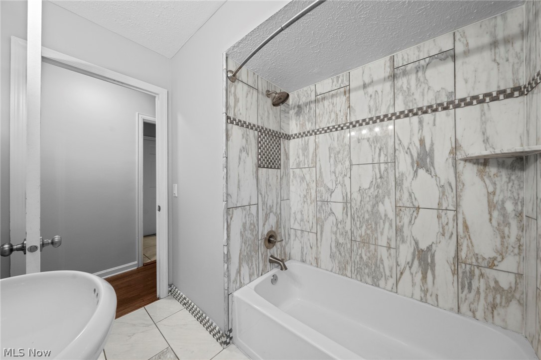 3504 E Scarborough Road Cleveland Heights OH 44118
