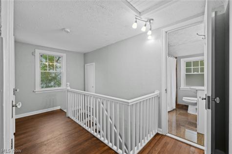 3504 E Scarborough Road Cleveland Heights OH 44118