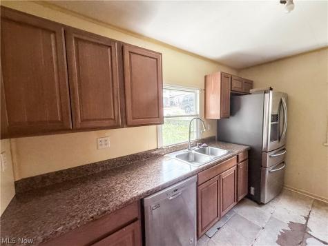 607 Cutler Street Marietta OH 45750