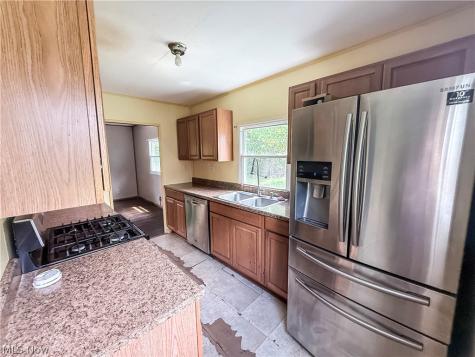 607 Cutler Street Marietta OH 45750