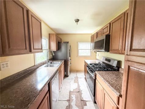 607 Cutler Street Marietta OH 45750