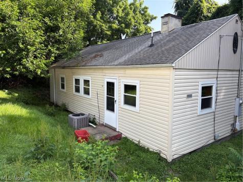 607 Cutler Street Marietta OH 45750