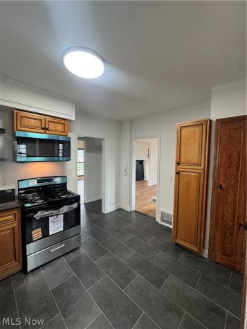 10900 Vernon Avenue Garfield Heights OH 44125