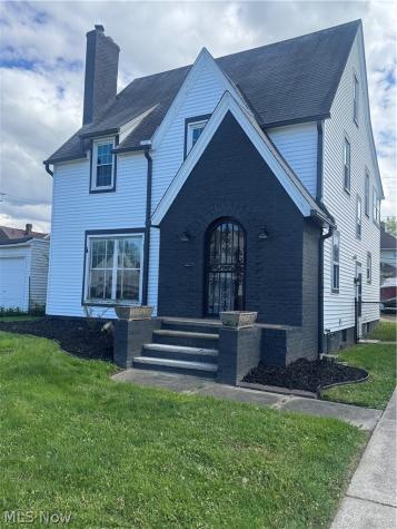 10900 Vernon Avenue Garfield Heights OH 44125