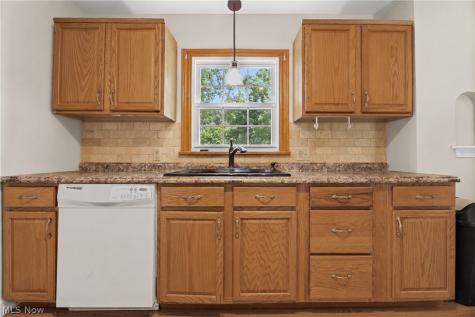1042 Kingsway Street Alliance OH 44601