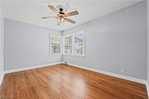 1042 Kingsway Street Alliance OH 44601