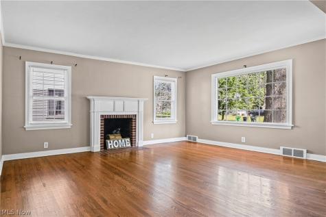 1042 Kingsway Street Alliance OH 44601