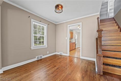 1042 Kingsway Street Alliance OH 44601