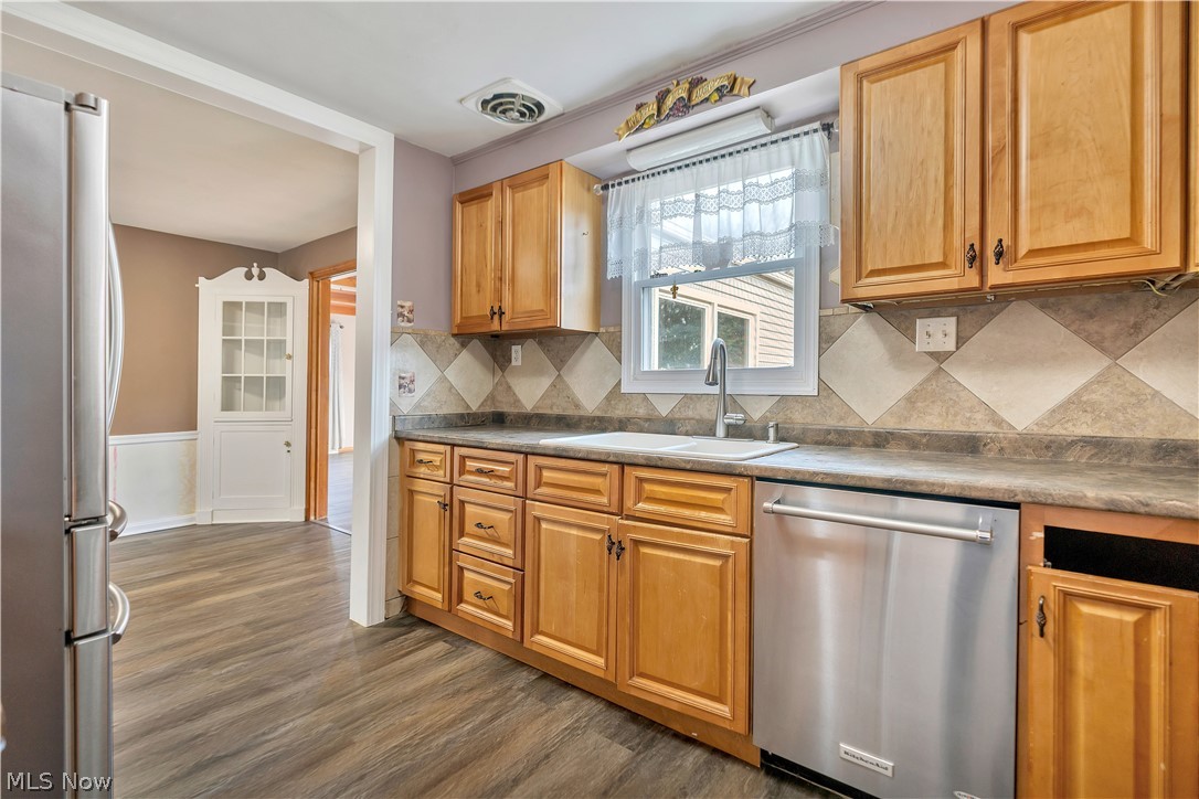 263 Everhard Road SW North Canton OH 44709