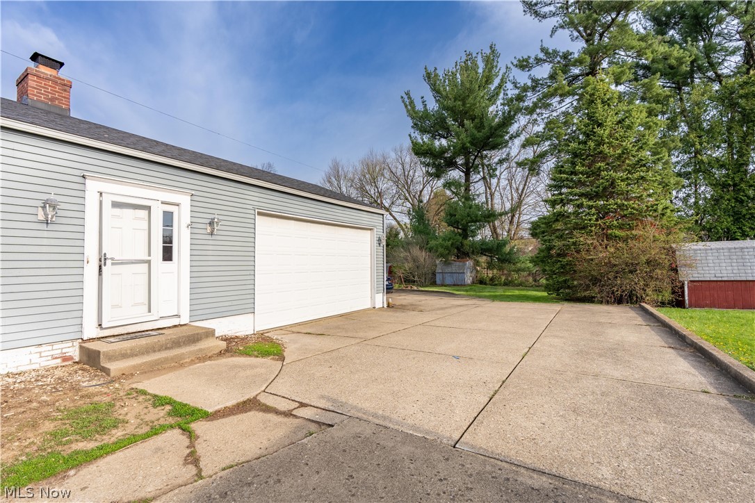 263 Everhard Road SW North Canton OH 44709