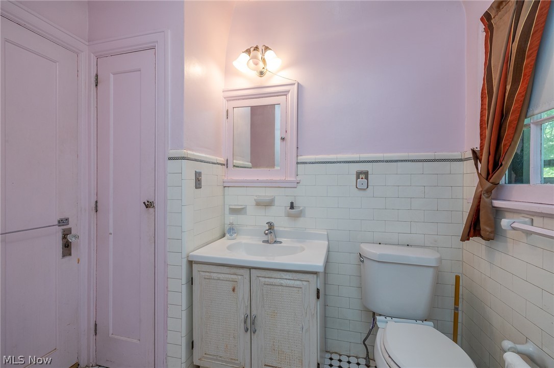 3396 Chalfant Road Shaker Heights OH 44120