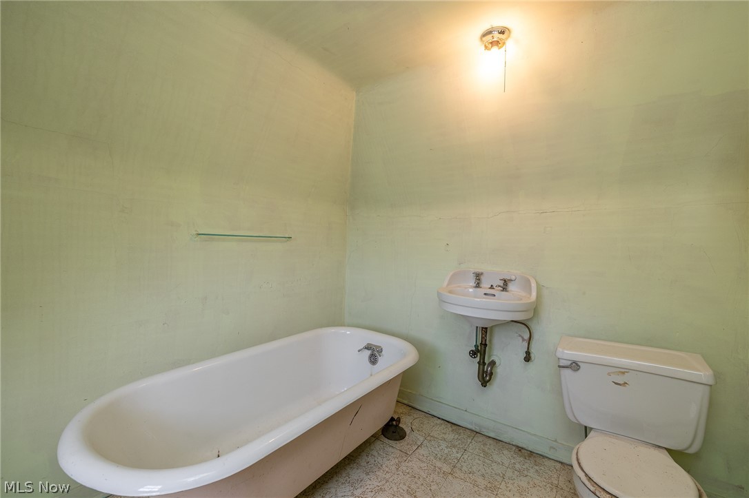 3396 Chalfant Road Shaker Heights OH 44120