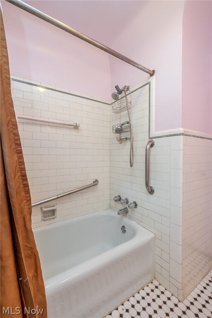 3396 Chalfant Road Shaker Heights OH 44120