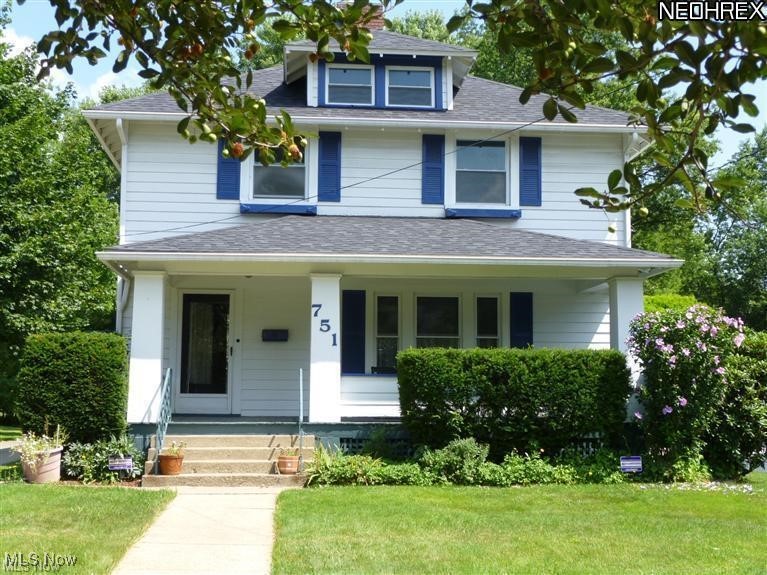 751 E Main Street Ravenna OH 44266