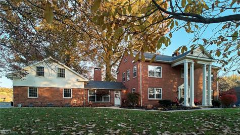 100 Maple Shade Drive Marietta OH 45750