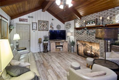 100 Maple Shade Drive Marietta OH 45750