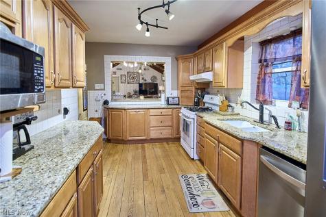 100 Maple Shade Drive Marietta OH 45750