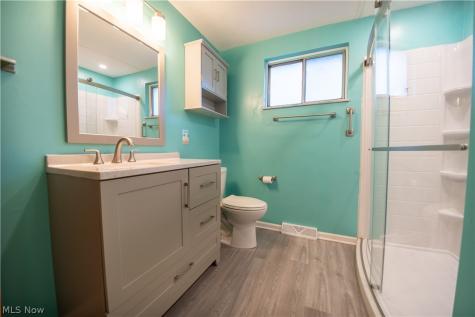 6498 Edgehurst Drive Brook Park OH 44142