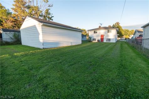 6498 Edgehurst Drive Brook Park OH 44142
