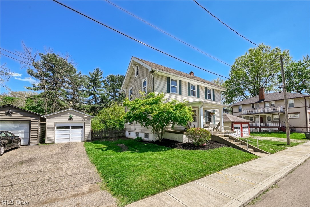216 Lewis Place NE Massillon OH 44646