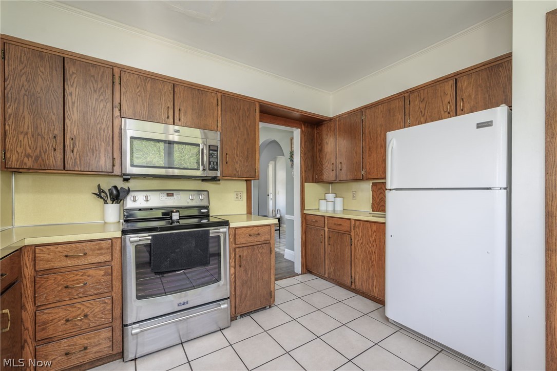 216 Lewis Place NE Massillon OH 44646