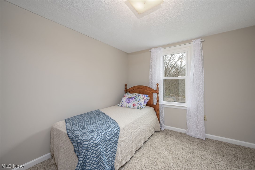 1069 W Nimisila Road New Franklin OH 44216