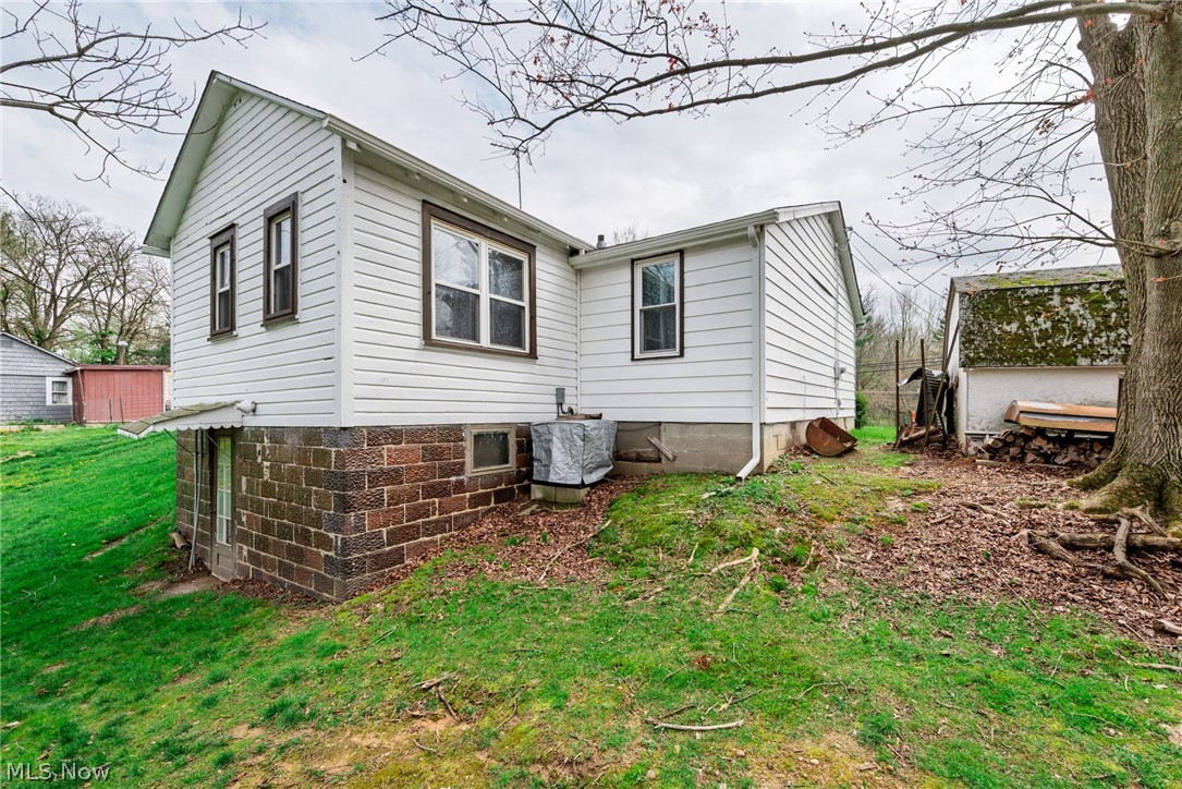 1069 W Nimisila Road New Franklin OH 44216