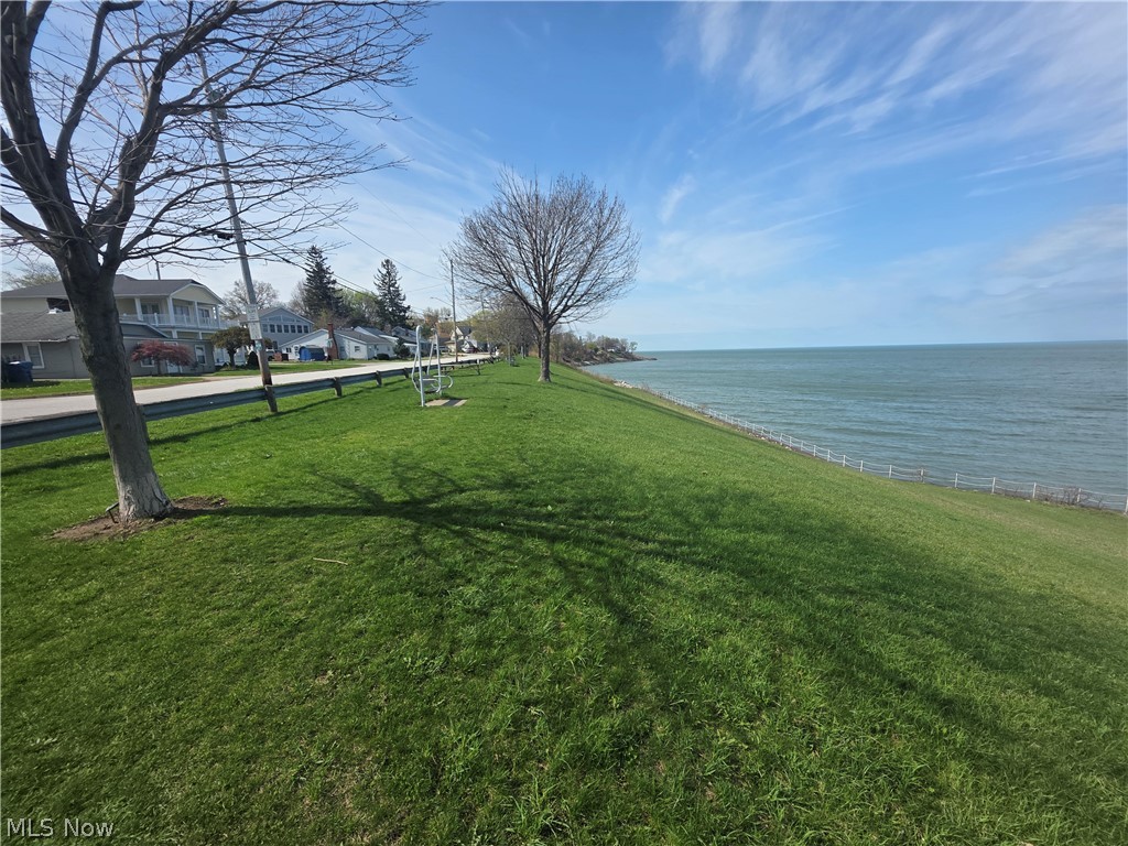 908 Bellevue Drive Willoughby OH 44094