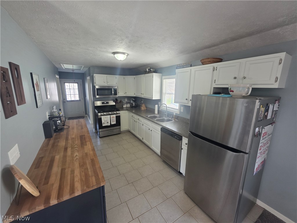 908 Bellevue Drive Willoughby OH 44094