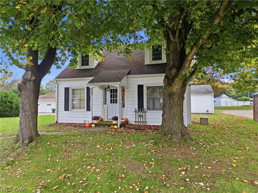 373 Cross Street Newcomerstown OH 43832