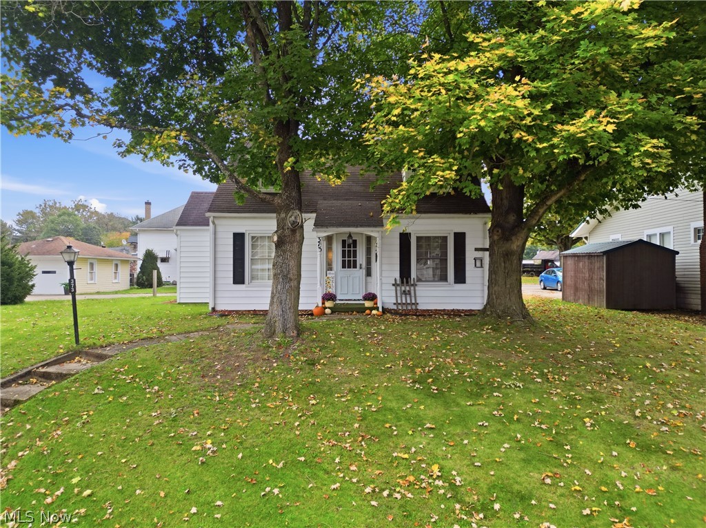 373 Cross Street Newcomerstown OH 43832