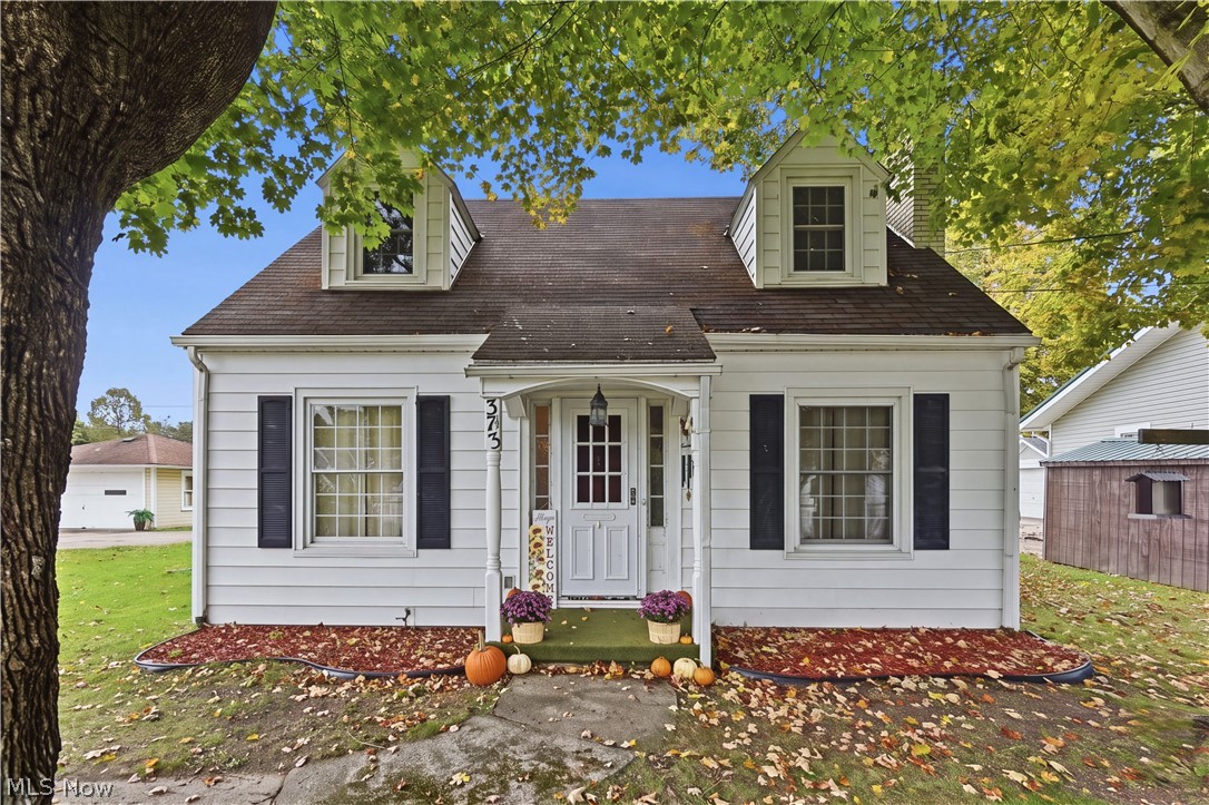 373 Cross Street Newcomerstown OH 43832