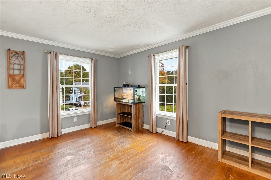 373 Cross Street Newcomerstown OH 43832