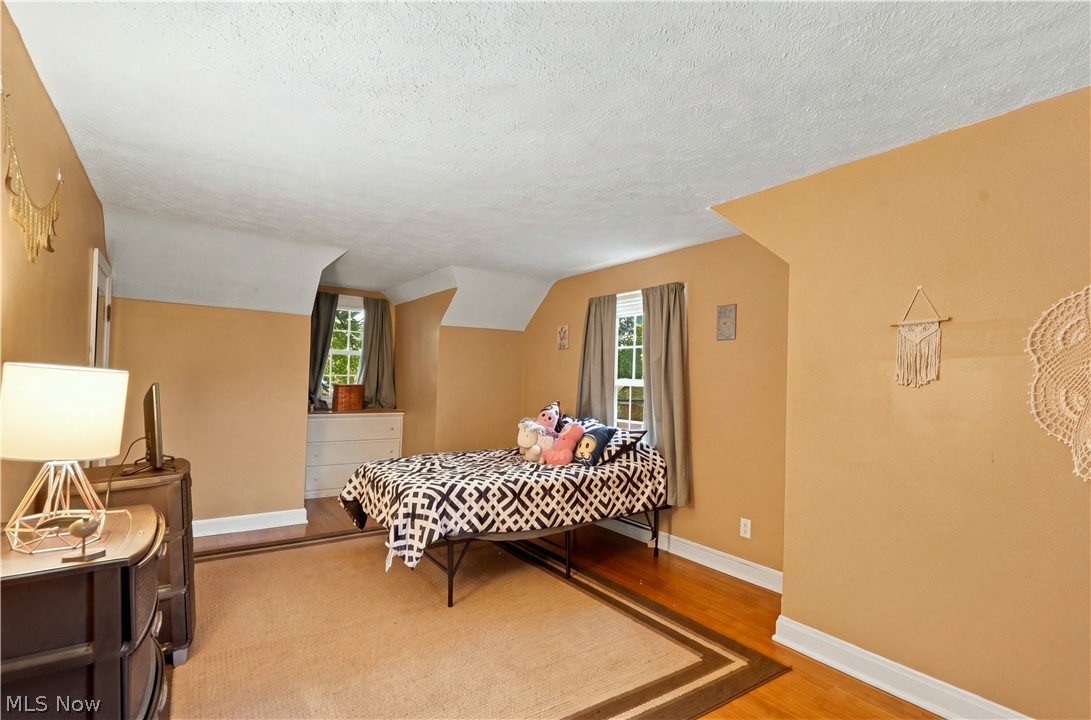 373 Cross Street Newcomerstown OH 43832