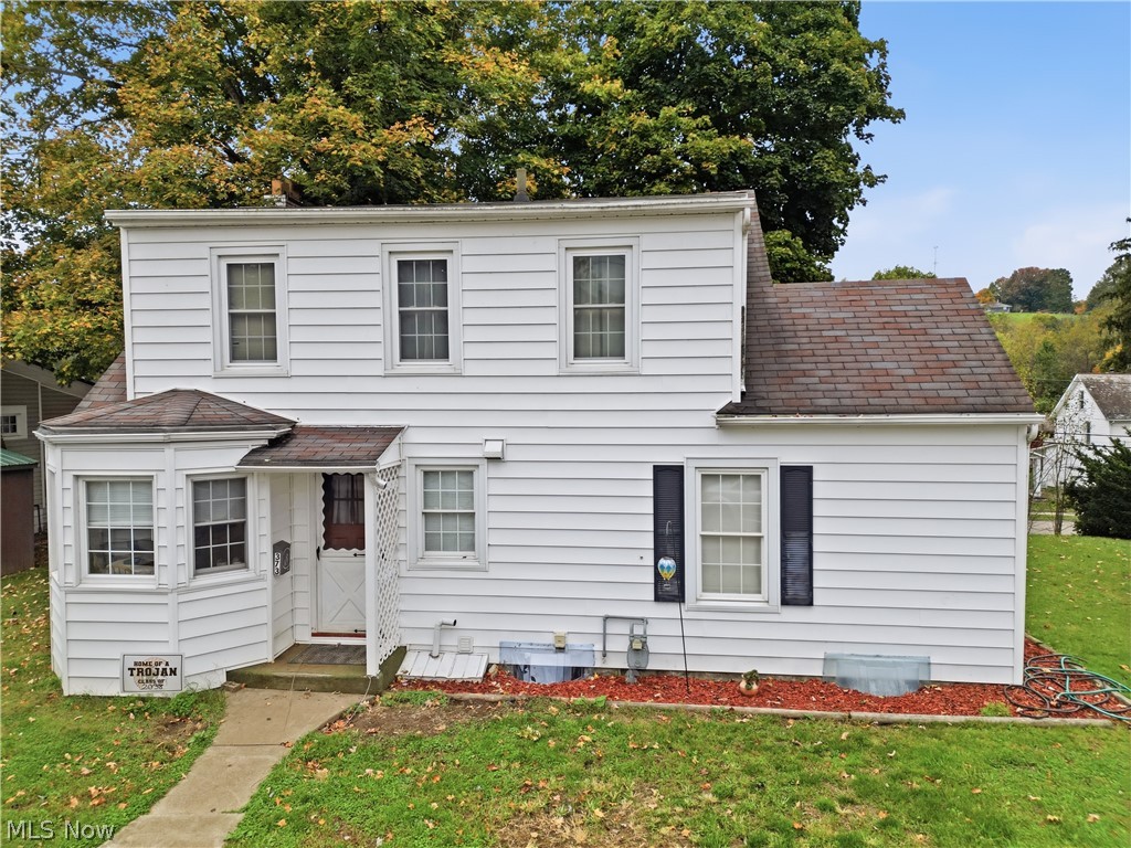 373 Cross Street Newcomerstown OH 43832