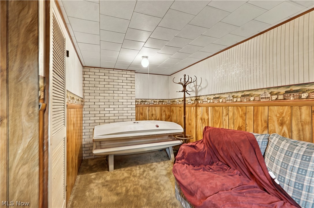 373 Cross Street Newcomerstown OH 43832