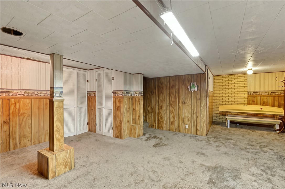 373 Cross Street Newcomerstown OH 43832