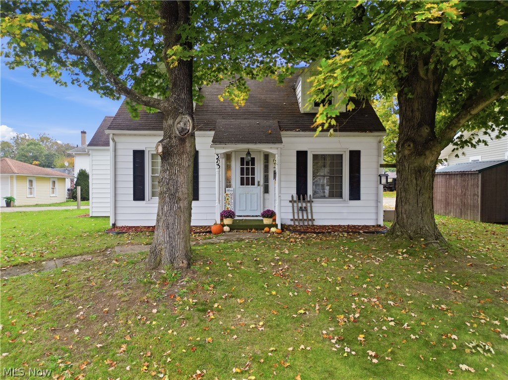 373 Cross Street Newcomerstown OH 43832