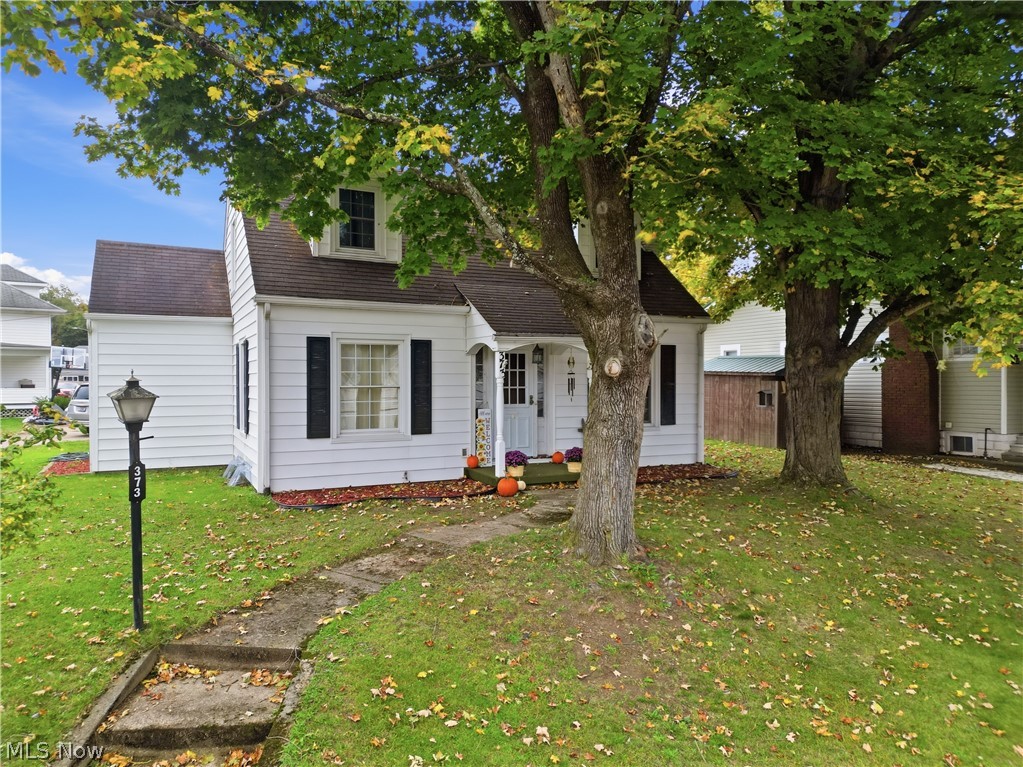373 Cross Street Newcomerstown OH 43832