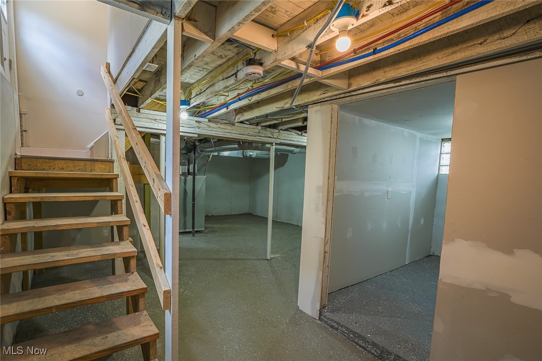 2323 SW 11th Street SW Akron OH 44314