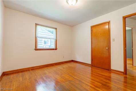 13526 Glenvale Avenue NW Uniontown OH 44685