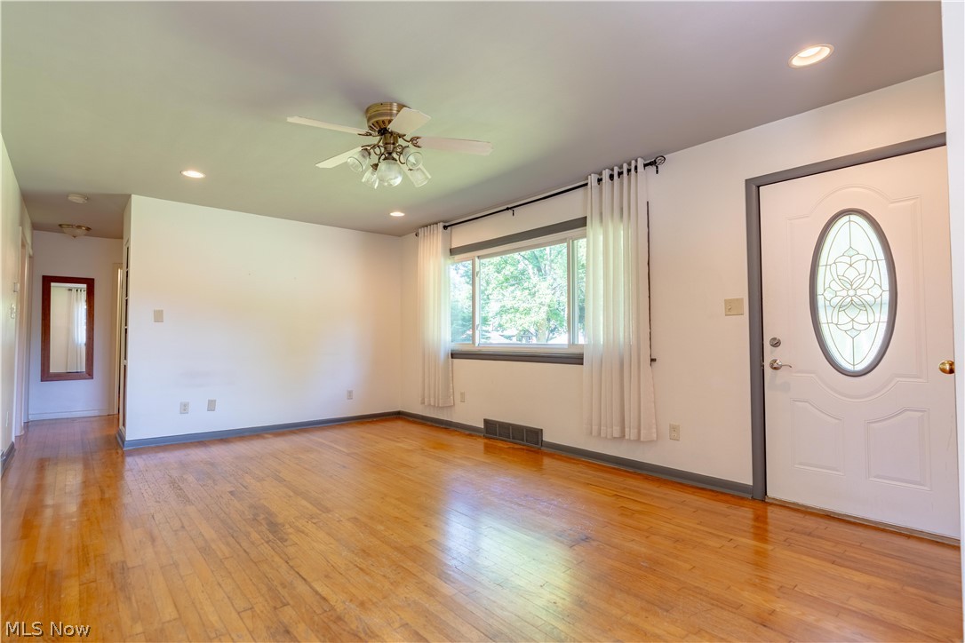 13526 Glenvale Avenue NW Uniontown OH 44685